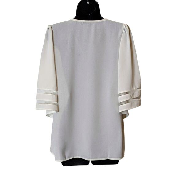 Unbranded Cream Flowy Button up Swing Blouse Size Small NWOT - Picture 2 of 5